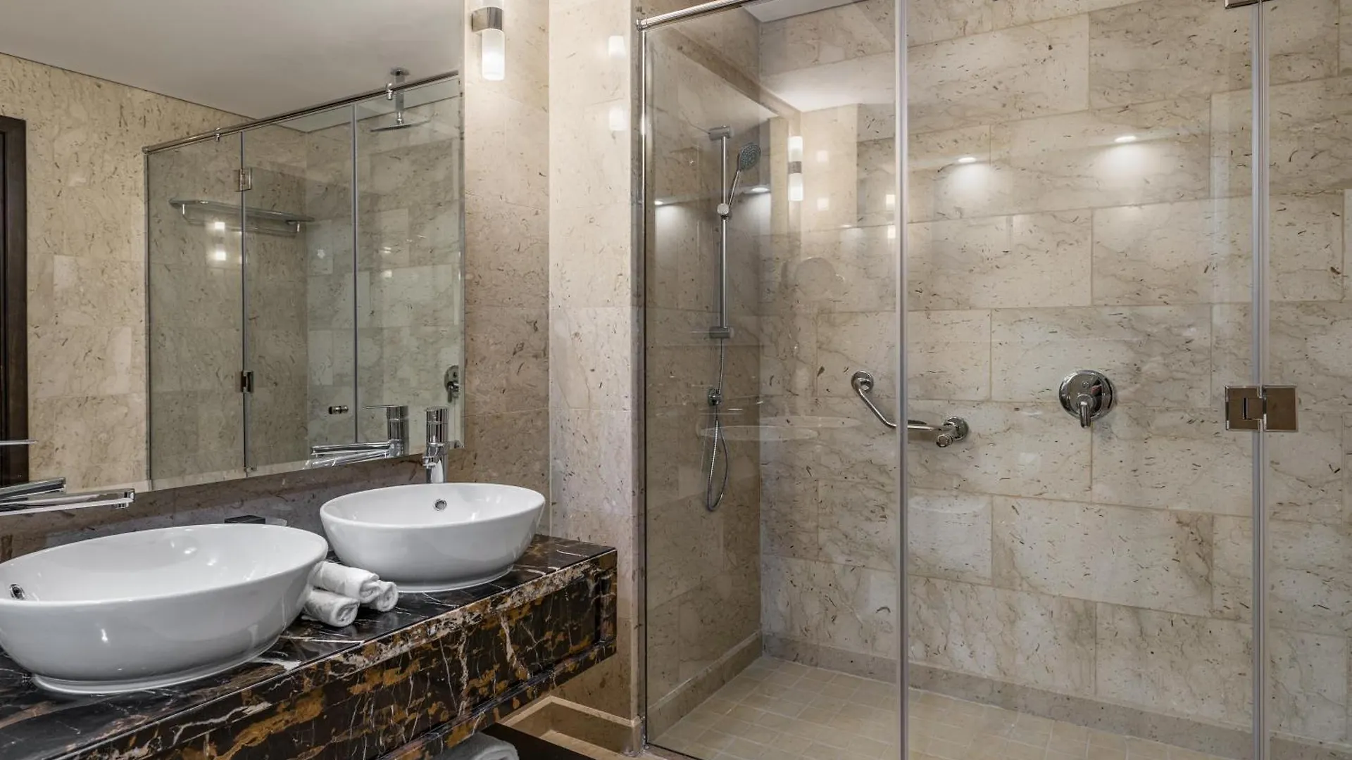 منتجع Wyndham Residences The Palm دبي