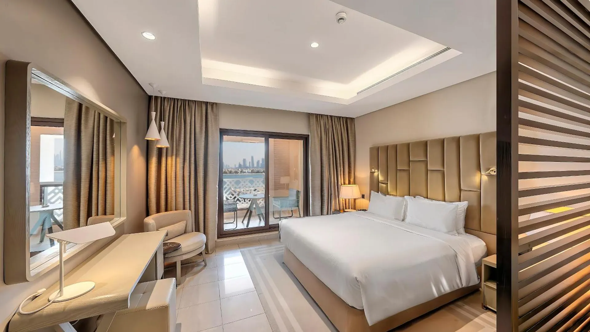 Wyndham Residences The Palm دبي 5*,